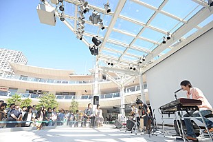 「Chicago Poodle 話題のウエディングソングをサプライズでお届け」