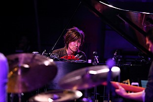 「ハクエイ・キム大阪公演 新型の鍵盤楽器が彩る、エレクトリック・ジャズの一夜」
