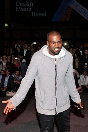 「カニエ・ウェスト、カザフスタンで高額出演料のプライベートギグ」