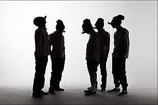 「覆面天狗バンド“ディスビズ”マンウィズ新作発売日に500円Sg」