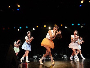 「東京女子流 横浜BLITZ最終ライブで最新シングルやアニメ『はなかっぱ』ED披露」