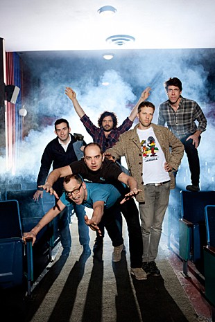 「エレグラ出演記念！　!!!、A・シャーウッド＆ピンチによるユニットの最新作がリリースに」