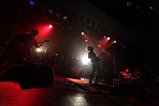 「TK 超満員のリキッド9周年ライブでamazarashiと圧巻ステージ披露」