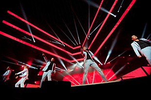 「結成20周年のバックストリート・ボーイズによる“おもてなし”超満員のさいたまSAを魅了」