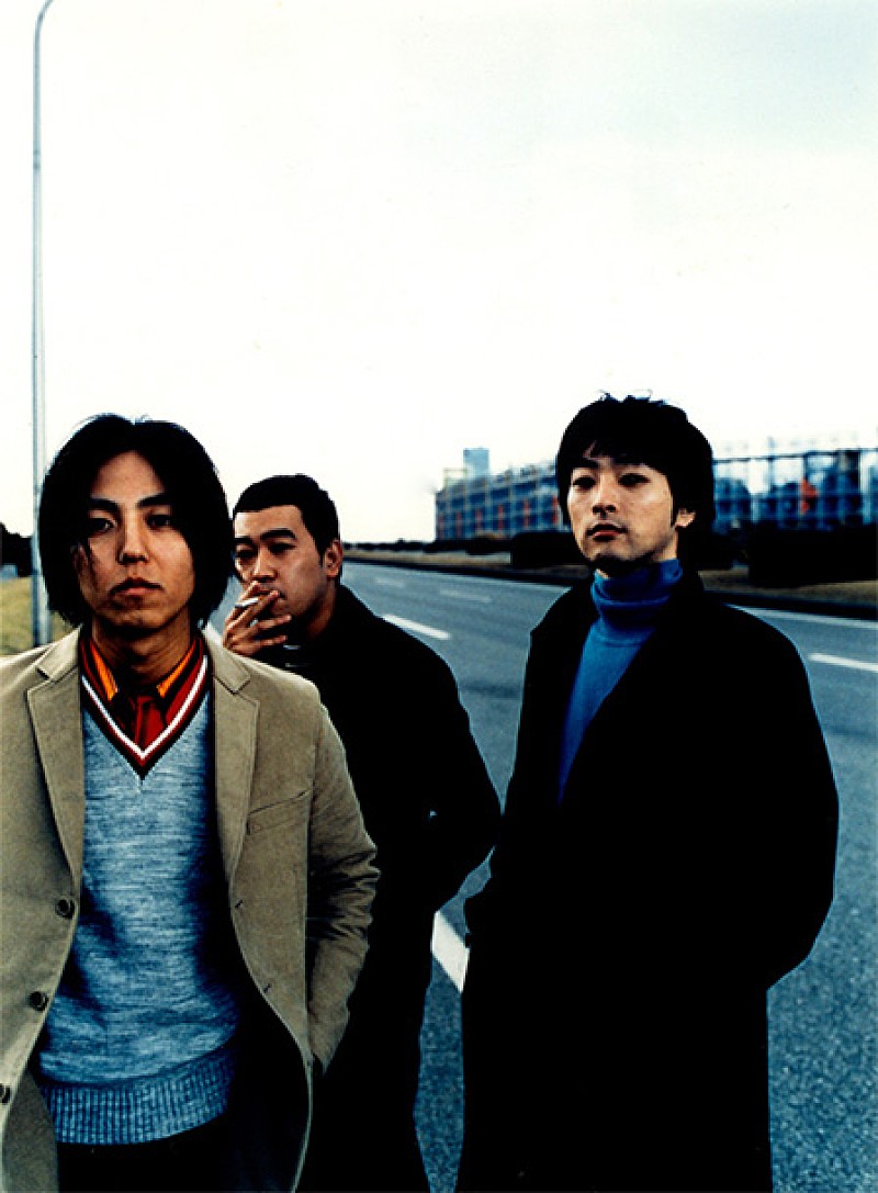 「初恋の嵐」3枚目/8