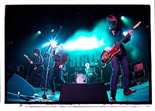 「ザ・ストライプス初のジャパンツアー大阪公演　「自分」を追い抜いていくリズム、そしてブルース。」