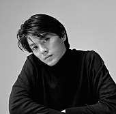 尾崎豊「尾崎豊 デビュー30年記念ベスト発売決定、未発表のライブ映像も」1枚目/3