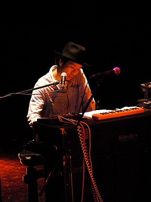 「INO hidefumi初のカバーナイトで職人技の演奏とアレンジをじっくりと味わう」