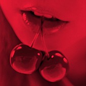 「大塚 愛 まさかのセルフカバーで10年後の「さくらんぼ」完成」1枚目/2