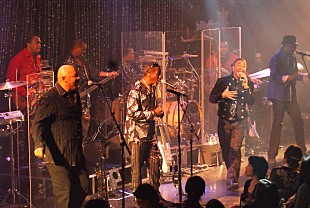 「Kool ＆ The Gang ヒット曲満載のKoolでHotなステージ」