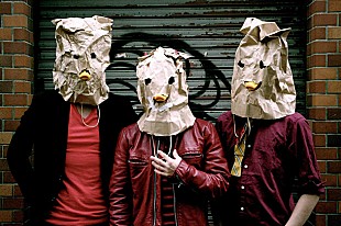 「BiSプロデューサーのレーベル発 紙袋バンド“インポー”初の東名阪ツアー」