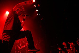 「大槻ケンヂ率いる特撮 ツアー最終日でも映画『ヌイグルマーZ』曲を熱唱」