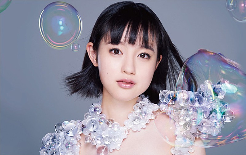 武藤彩未「次世代アイドル武藤彩未 ソロデビューアルバムから「宙」MVを解禁」1枚目/2