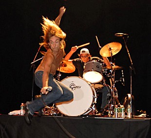 「ストゥージズのスコット・アシュトン逝去、盟友の死にイギー・ポップ沈痛」