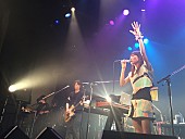 moumoon「初の全国ライブハウスツアー敢行中のmoumoon 週末にSHIBUYA-AXで2Days公演」1枚目/1