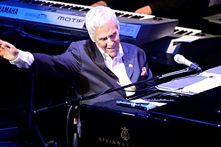 「バート・バカラック来日公演、ツアー後半へ」