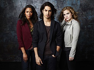 「謎だらけのミステリードラマ『ねじれた疑惑』4月日本初放送」