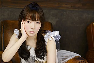 「aiko 約2年ぶりとなるアルバム『泡のような愛だった』発表」