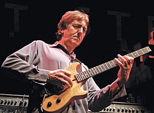 「アラン・ホールズワースの引退公演が開催決定」