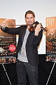 「デイヴィッド・ギャレット初主演映画のイベントで、ストラディヴァリウスの音色を披露」1枚目/3