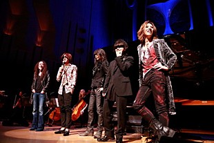 「YOSHIKI ソロツアー東京公演で涙、今秋X JAPAN日本ライブ開催をサプライズ発表」