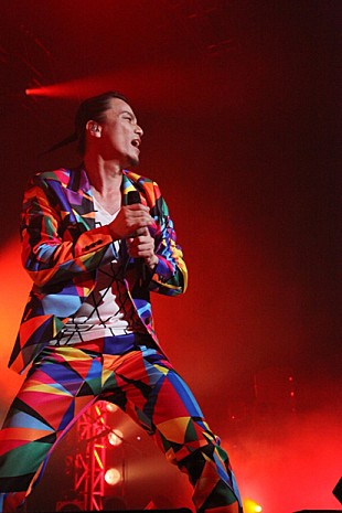 「ベスト盤リリースのKREVA 最高のパフォーマンスで全国ツアーも開始」