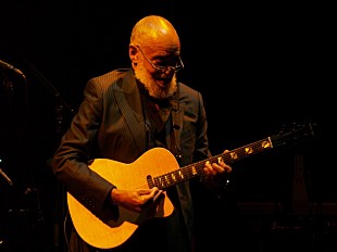 「夏の夜を彩るメロウなグルーヴと心に染み込むメロディ。マーヴィン没後30年をデヴィッドのギターで振り返る宵にようこそ！」