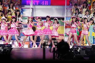 「AKB48 【リクアワ 2014】サプライズあり、歓喜の涙ありのベスト100を映像化」