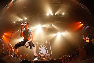 「OBLIVION DUST ツアー千秋楽でクアトロツアー発表＆再結成後初のライブDVD発売決定」