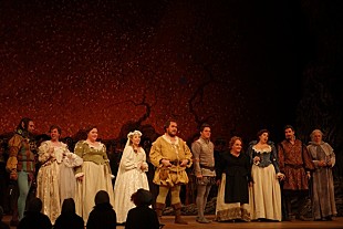 「小澤征爾が見守る中、サイトウ・キネンのオペラ『ファルスタッフ』が通し稽古」