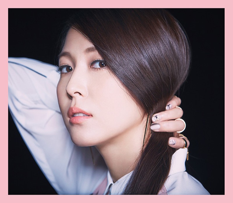 BoA「BoA 4年半ぶり全国ツアー開催＆久しぶりのツアーグッズ発表」1枚目/4