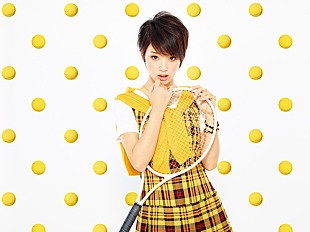 「剛力彩芽 鮮やかなテニスファッションで新作ジャケ撮影」