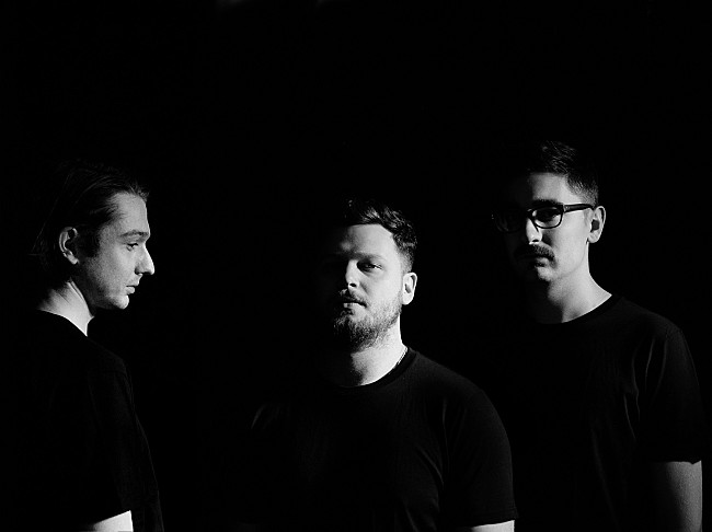 「alt-J マイリーをサンプリングし話題の最新作が専用アプリでストリーミング開始」1枚目/2