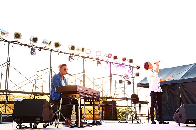 「Skoop On Somebody」12枚目/13