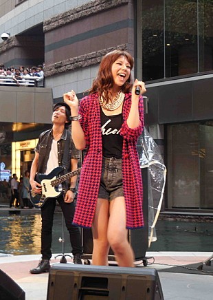 「西内まりや、地元博多に凱旋「頑張っていくけん応援しとってね！」」