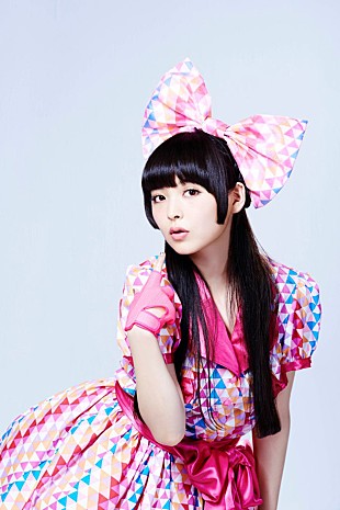 「上坂すみれ 新作発売を記念して秘密集会＆ライブイベント開催」