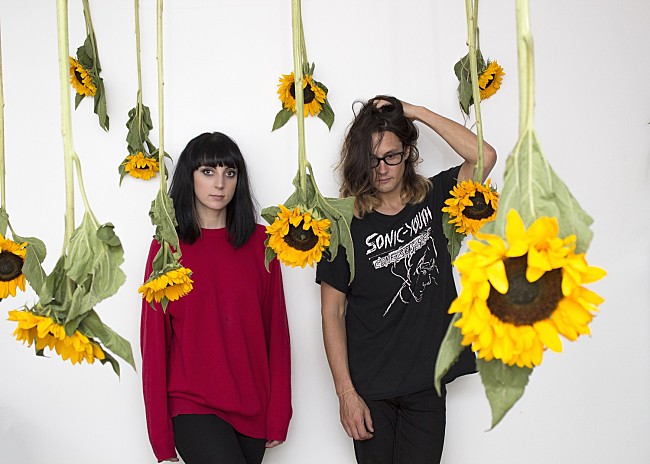 「メナス・ビーチ 2015年要注目のサイケポップ・バンド、デビューALを2015年1月にリリース」1枚目/2