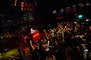 「伝説イベント『Honey Dip』復活第2弾、“あの頃”と今が交差したイヤーエンド・パーティー」