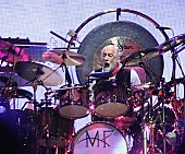 「フリートウッド・マック、ドラマーの不調によりコンサートを短く切り上げる」1枚目/1