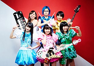 「Gacharic Spin 待望のメジャーSg「赤裸ライアー」/ガチャガチャダンサーズ「溶けないCANDY」両MV公開」