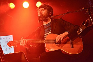 「グリフ・リース来日公演　SFAのフロントマンが見せたユーモアと稀有な知性」