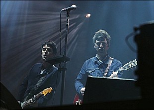 「ノエル・ギャラガー、最新UKライヴレポ到着＆4月来日にリハ見学企画も」