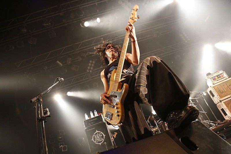 ＲＩＺＥ「RIZE、ZAZEN BOYS　凄腕ベーシスト擁する2組が渋谷で激突 【Bass Magazine Presents The Power of Low-End】」1枚目/6