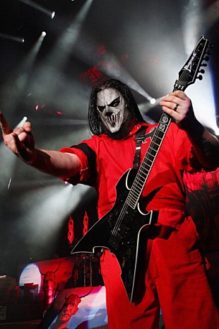 「スリップノットのミック、共に病院送りとなった兄弟喧嘩で起訴される」