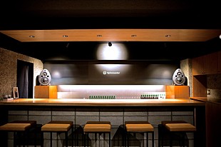 「ハイレゾ音源とアナログレコードが楽しめる“Spincoaster Music Bar”が3/31代々木にオープン」