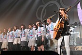 miwa「miwa 2年ぶりの全国ツアー開始 仙台公演でOECD東北スクールの生徒28人壇上で大合唱」1枚目/5