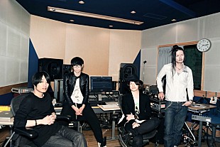 「［Alexandros］ドラマ『She』と完全タッグ 全編楽曲担当」