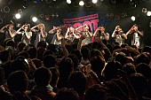 Ｃｈｅｅｋｙ　Ｐａｒａｄｅ「ブートキャンプの成果を発揮するライブハウスツアー進行中のチキパ、採れたて動画配信も」1枚目/12