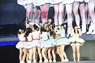 「AKB48 指原莉乃“首位返り咲き”総選挙の後夜祭で「大事な大事なゴミたち」」