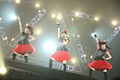 BABYMETAL「BABYMETAL、ワールドツアー日本公演で幕張メッセが熱狂！」1枚目/8